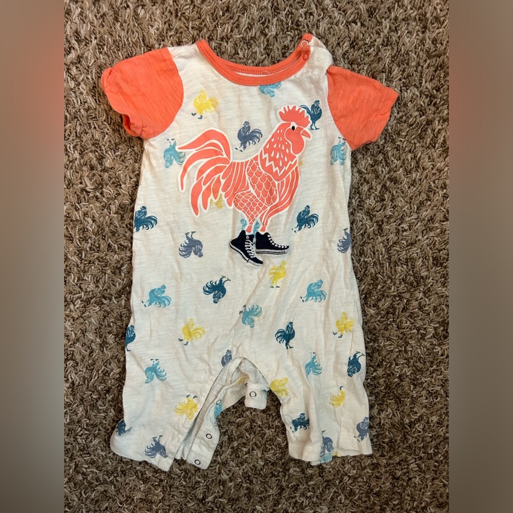 Peek Baby Boy Rusty Rooster Romper size 6-12 months
